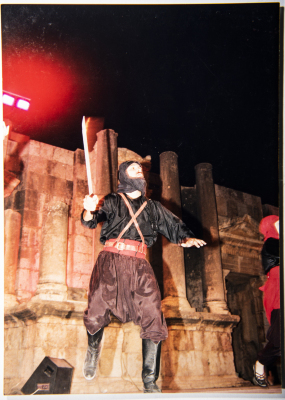 ملمح من مشاركة فرقة الفنون الشعبية في مهرجان جرش