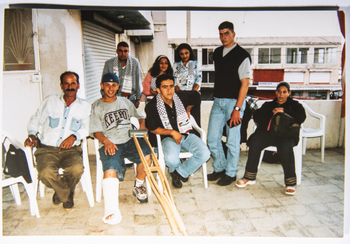 عرض لفرقة الفنون الشعبية خلال جولة لبنان، 2000 
