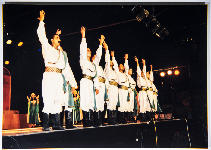 A Glimpse of el-Funoun Palestinian Popular Dance Troupe's “Zaghareed” Dance Show in 1997