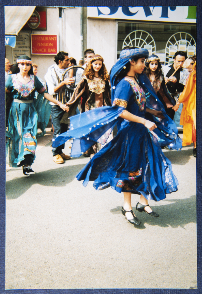 جولة براعم فرقة الفنون الشعبية في فرنسا