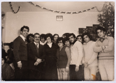 توفيق زيّاد خلال الاحتفال بعيد الميلاد في الناصرة عام 1976 