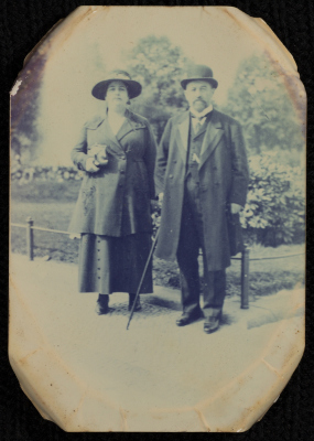 Faidy al-Alamy and his wife Umm Musa in Vienna in 1921