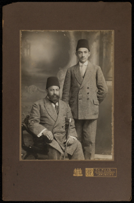 "A Photo of Faidy al-Alamy and His Son in Jerusalem", 1915