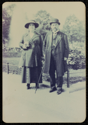 Faidy al-Alamy and his wife Umm Musa in Vienna in 1921
