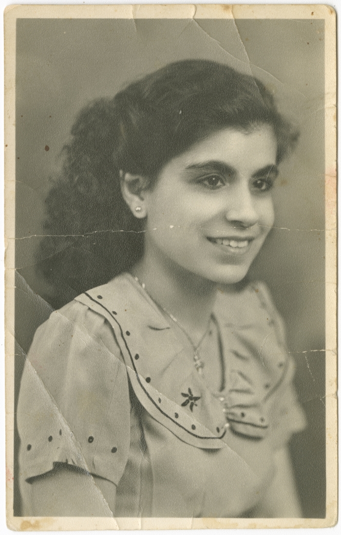 Yusra, a friend of Widad al-Ali