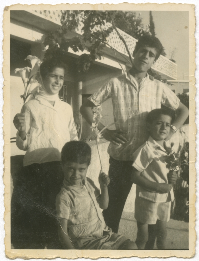 Mohammad Bakreyeh with his family