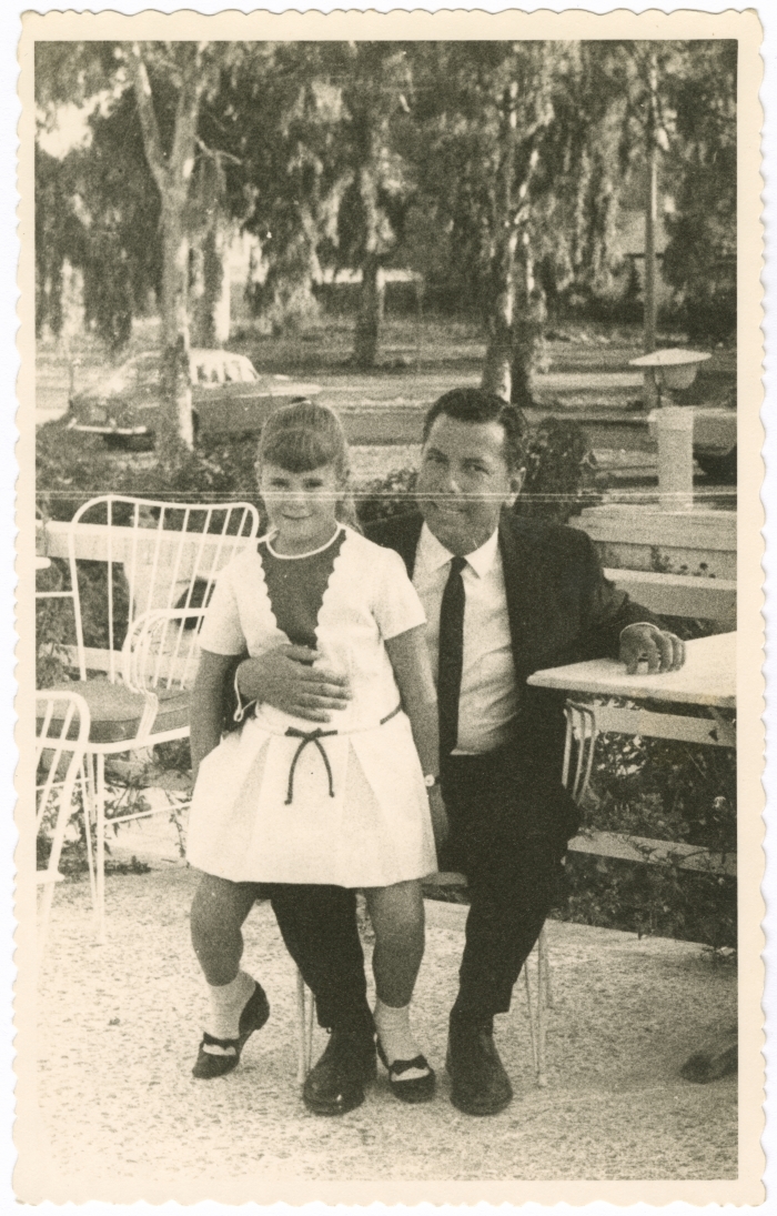 أسامة إبراهيم  أبو أحمد حجازي مع أبناء صفه