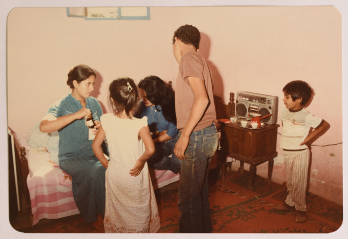 حوار مع سيدة في مخيم صبرا للاجئين