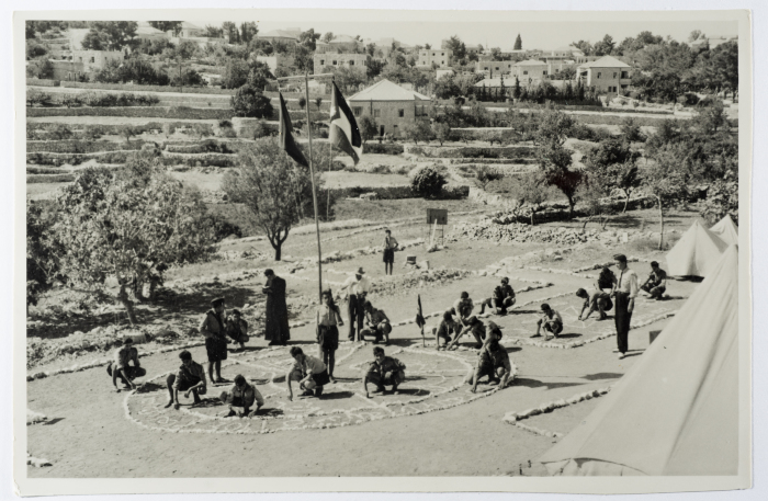 بطاقة بريدية صدرت عن استديو سمعان السحار
