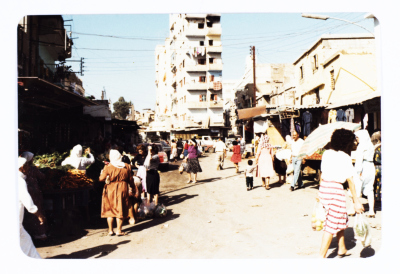 سوق الخضار في مخيم صبرا للاجئين