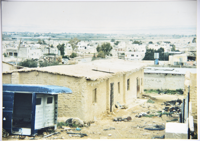 A Photograph of an Old House in al-Uddeisa, Sa'ir