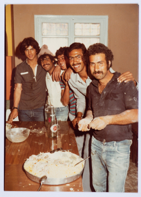 مراحل تطور بناء جمعية مخيم قلنديا النسائية التعاونية منذ نشأتها سنة 1958