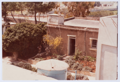 مراحل تطور بناء جمعية مخيم قلنديا النسائية التعاونية منذ نشأتها سنة 1958