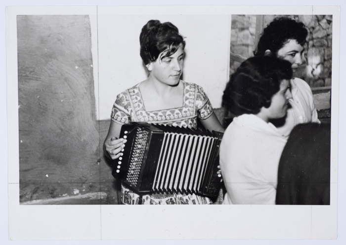 مشاركة أعضاء الهيئة الادارية في جمعية مخيم قلنديا النسائية التعاونية في إحدى المناسبات