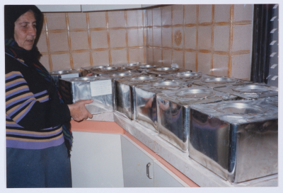 مشاركة أعضاء الهيئة الادارية في جمعية مخيم قلنديا النسائية التعاونية في إحدى المناسبات