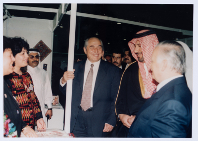 Qalandiya Camp Women Handicraft Cooperative Society participates in Al-Quds exhibition in Qatar in 1997