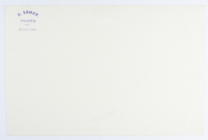 بطاقة بريدية  صدرت عن ستوديو سمعان السحار، لم يتوفر معلومات حولها