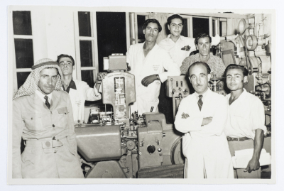 بطاقة بريدية صدرت عن ستوديو سمعان السحار