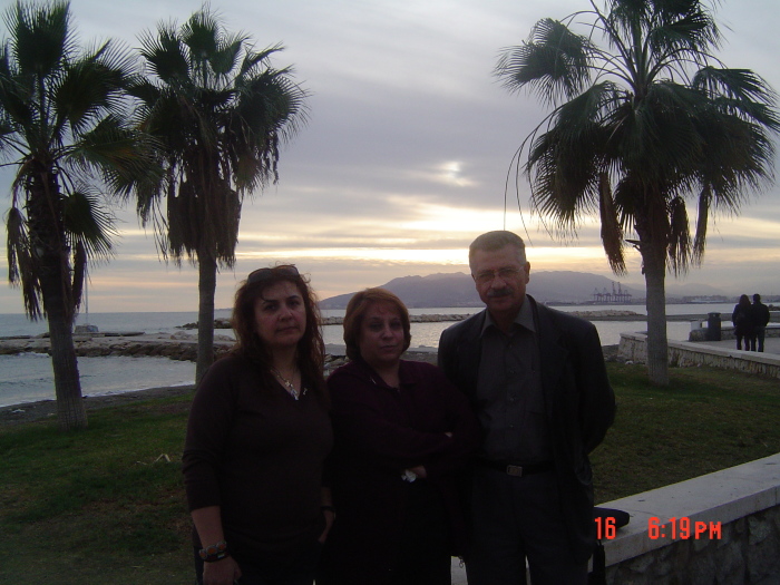 أحمد مسلماني وأصدقاءه