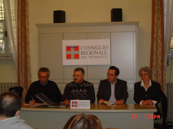 أحمد مسلماني خلال مشاركته في محاضرة