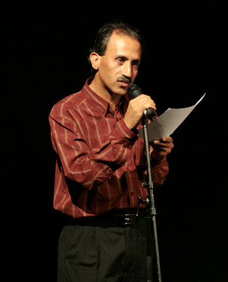 لمحة من مشاركة فرقة الفنون الشعبية في مهرجان القدس عام 2008
