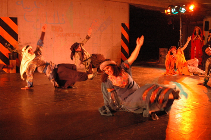 ملمح من جولة فرقة الفنون في إيطاليا