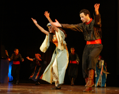 A Glimpse of the Shows Featured by el-Funoun on its 27TH Anniversary at the Cultural Palace in Ramallah  
