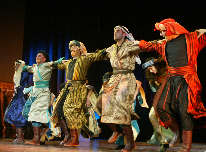 A Glimpse of the Shows Featured by el-Funoun on its 27TH Anniversary at the Cultural Palace in Ramallah  