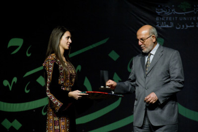 لمحة من مشاركة فرقة الفنون الشعبية بمهرجان ليالي بيرزيت للعام 2012