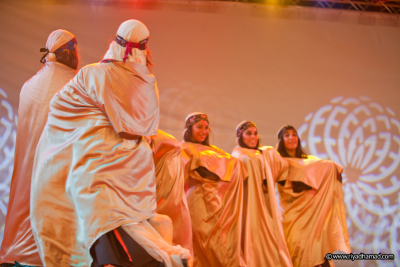 لمحة من عرض فرقة الفنون ضمن احتفالية جائزة ياسر عرفات للإنجاز 2011