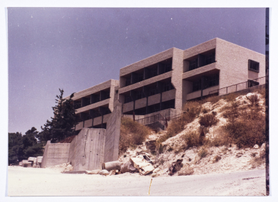 Construction of  Hay Al-Rum school in Nazareth in 1986