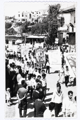 مظاهرة الأول من أيّار ضمن نشاطات الحزب الشيوعي الاسرائيلي في مدينة الناصرة عام 1968