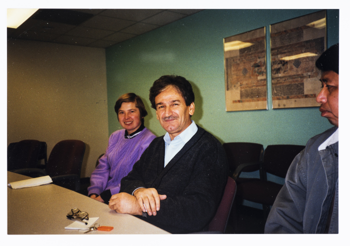 Mahmoud Shukair conducting a seminar in Iowa University - USA in 1998