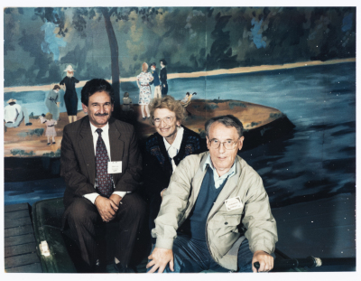 Mahmoud Shukair during his participation in the Almonte  Newspaper Festival in France in 1995