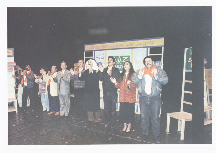 من عرض مسرحية 