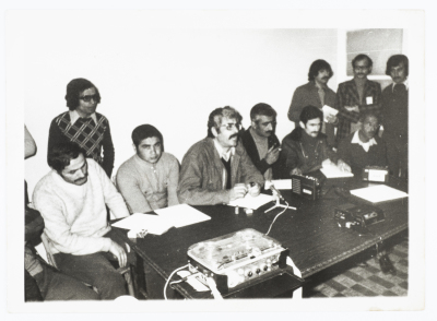 مؤتمر صحفي في مقر الجبهة الوطنيّة الفلسطينية في بيروت عام 1975 