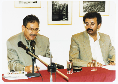 Mahmoud Shukair with Ibrahim Nasrallah at Darat Al-Funun in Amman in 1999 conducting a seminar